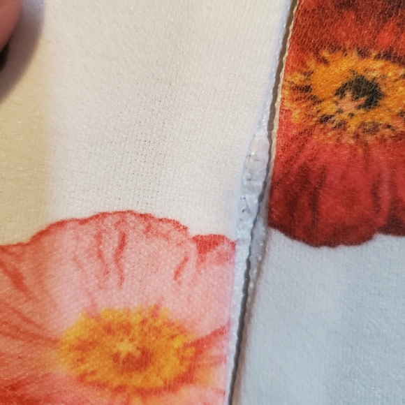 T Tahari floral print sheath dress multicolored size 8 flaw - Picture 13 of 13